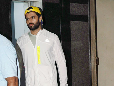 Vijay deverkonda papped at gym